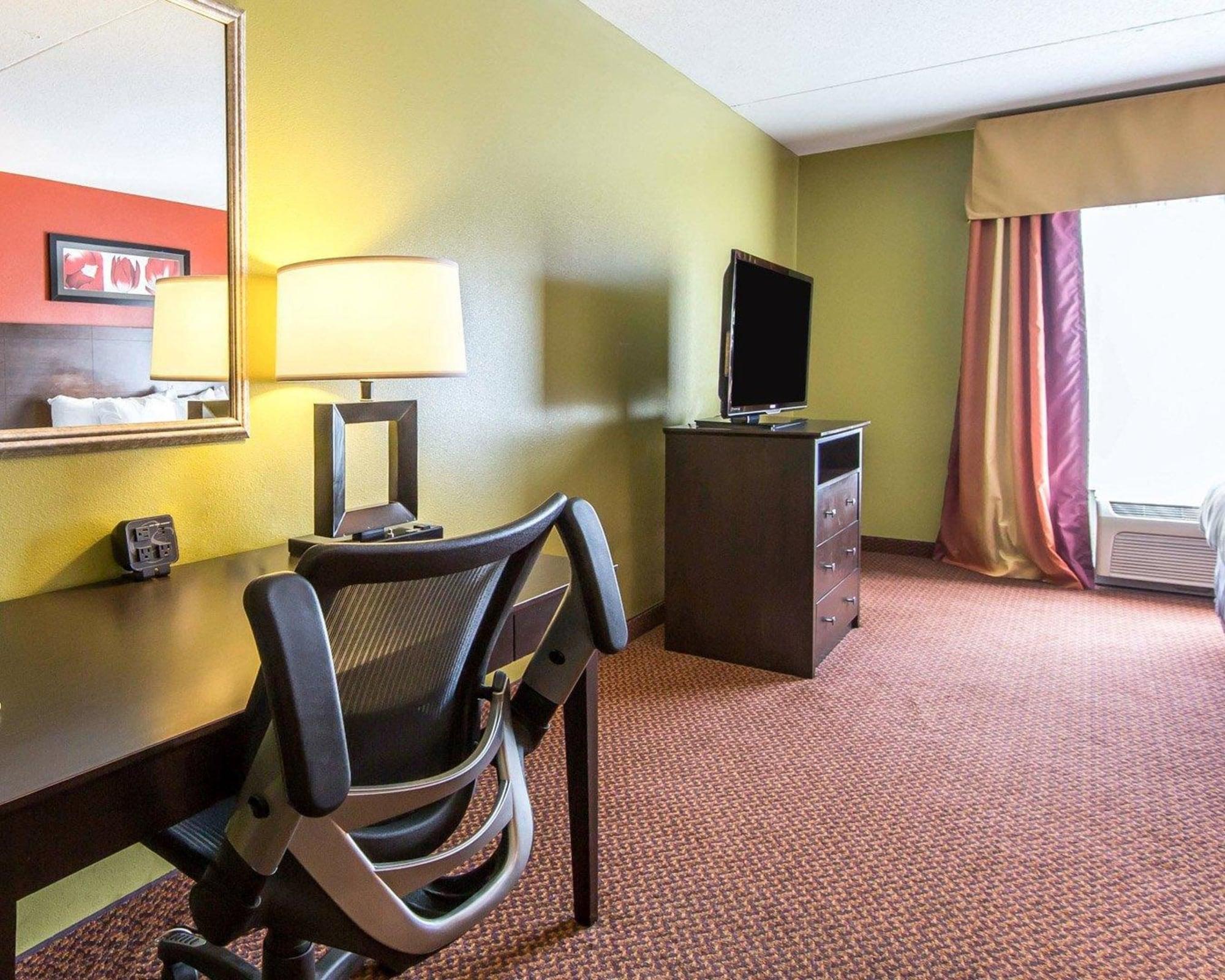 Comfort Suites East Ноксвил Екстериор снимка